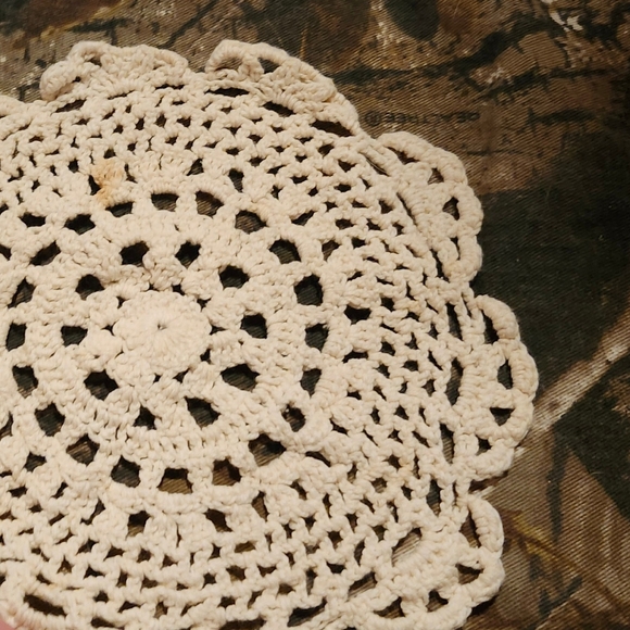 5/5.00 White Crochet Doily - Picture 6 of 6